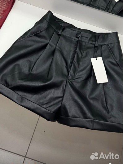 Шорты женские кожаные новые 48