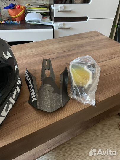 Шлем для мотоцикла кроссовый