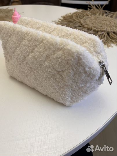 Подарок девушке женщине