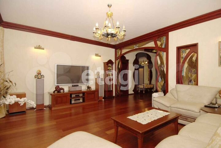 4-к. квартира, 149,5 м², 1/6 эт.