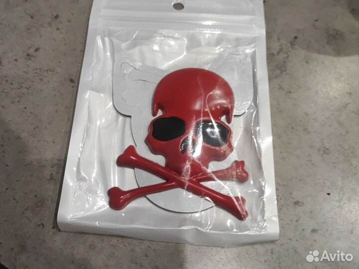 Наклейка металлическая