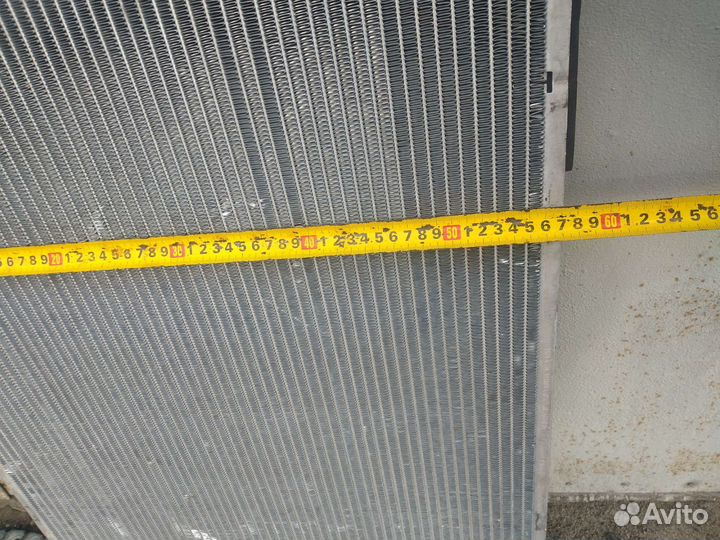Радиатор охлаждения на грузовик