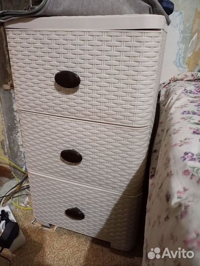 Пластиковая тумба для белья