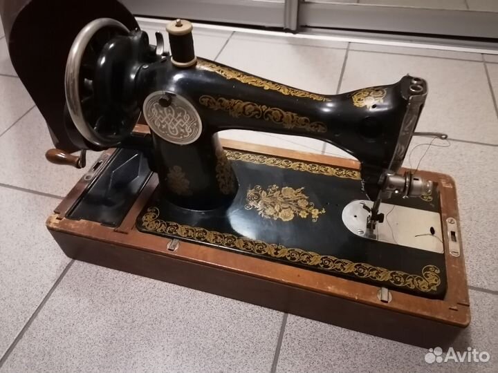 Швейная машинка подольская ручная
