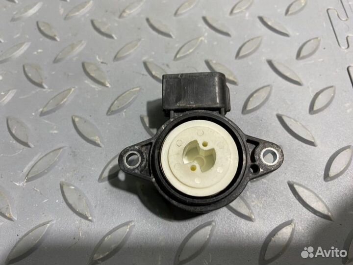 Датчик положения дроссельной заслонки дпдз