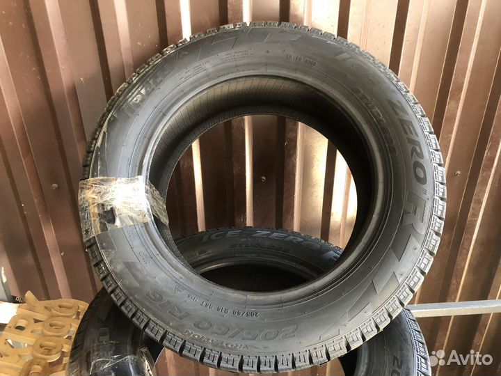 Pirelli Ice Zero FR 205/60 R16 96T