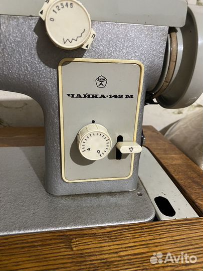 Швейная машинка чайка 142 м