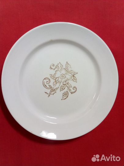 Тарелка Керамическая \ СССР \ Цена за 7 тарелок \