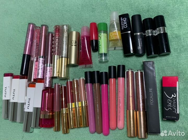 Декоративная косметика пакетом