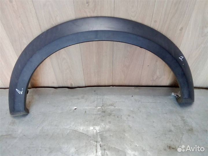 Накладка переднего крыла правого от Land Rover Di