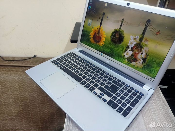 Продам Acer v5 intel i5/SSD