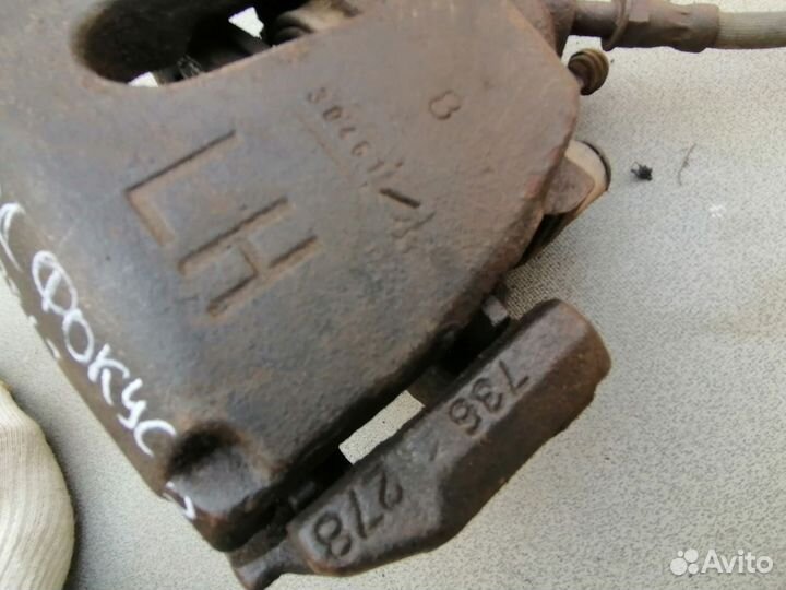 Суппорт тормозной передний левый для Ford Focus II