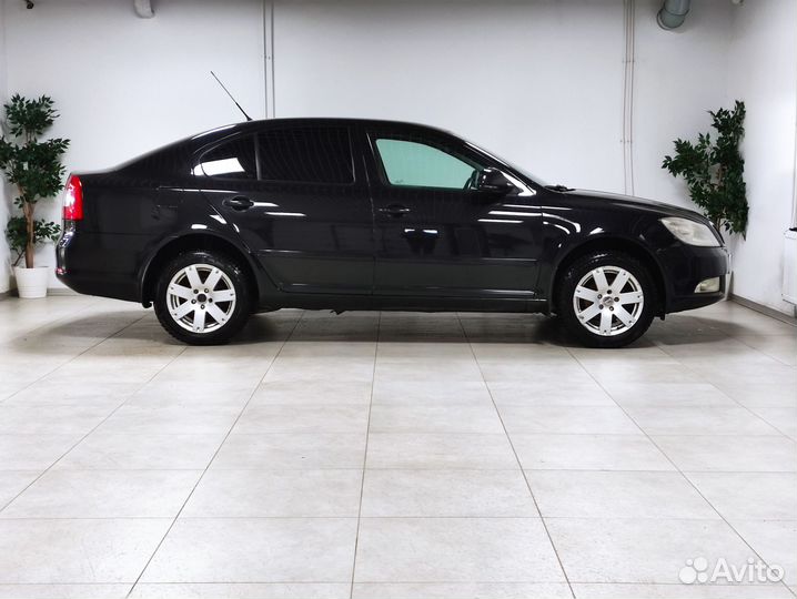 Skoda Octavia 1.6 МТ, 2010, 236 000 км