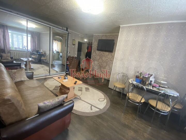 2-к. квартира, 42 м², 1/5 эт.