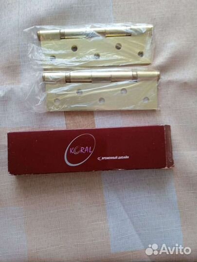 Дверные ручки Julie и петли Koral, новые, 2 компл