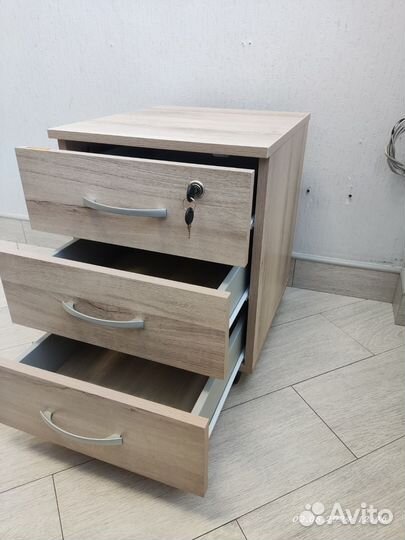 Офисная мебель