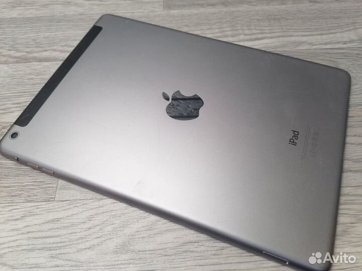 9.7 Планшет Apple iPad Air+Cellular (MD791) 16 Гб