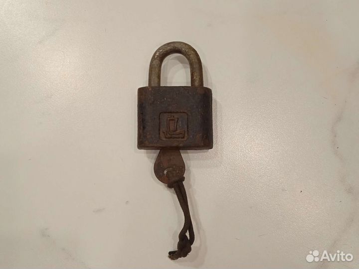 Замок с гербом Костромы