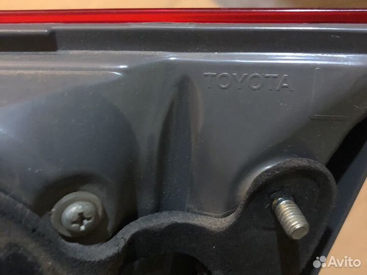 Фонарь задний Toyota Corolla E180