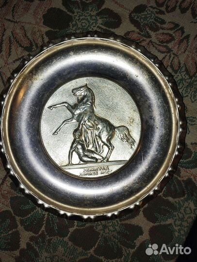 Тарелка Ленинград, Аничков, мост