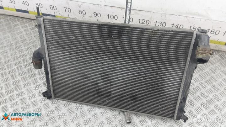 Радиатор (основной) Dacia Duster 2013 8200735039