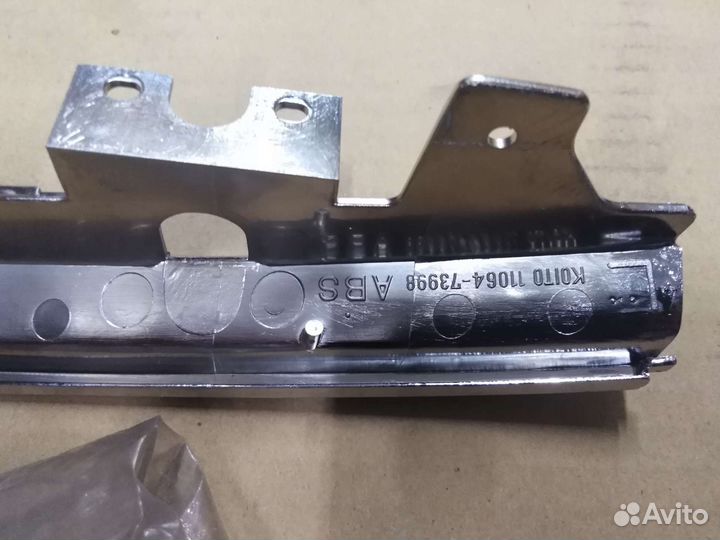 Облицовка, фара LC80