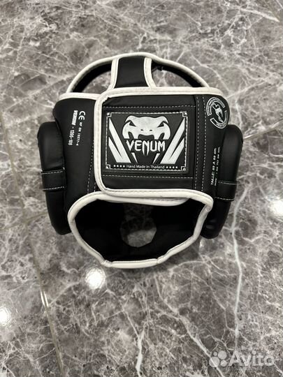 Боксерский шлем venum