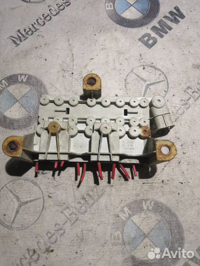 Клеммник (плюсовая клемма) Bmw 5-Series E39