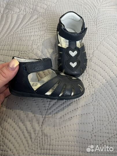 Сандалии для девочки 19 размер