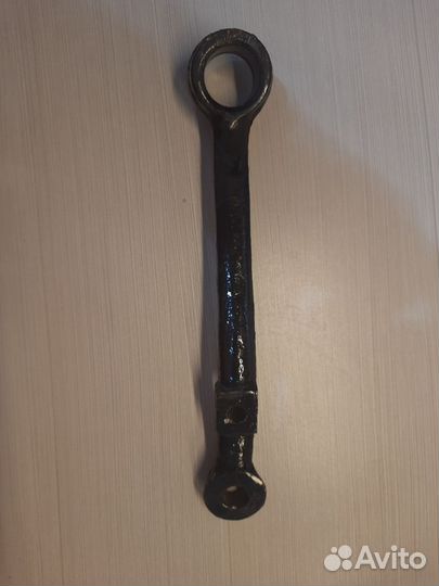 Передний верхний рычаг газ 24