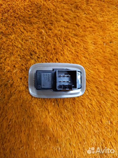 Кнопка стеклоподъемника задняя левая Volvo Xc90