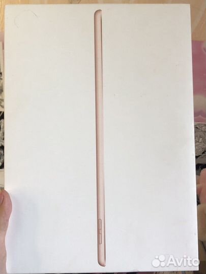 Коробка от iPad 7 поколение