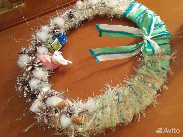 Поделка (бисер,подел венок на стен.Достав Лен.р