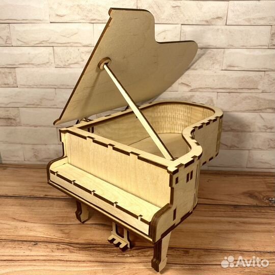 Подарочная шкатулочка в виде рояля