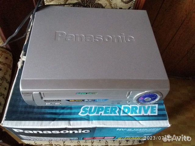 Видеомагнитофон Panasonic объявление продам