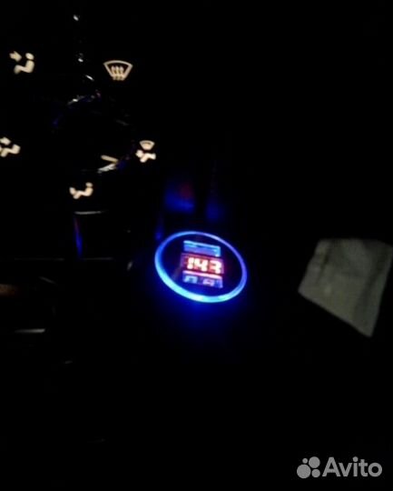 Зарядное устройство для мобильного телефона