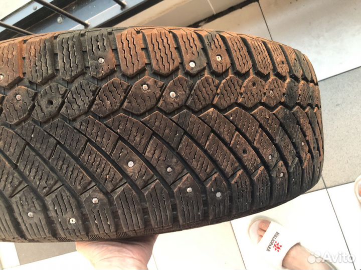 Continental ContiIceContact 4x4 235/60 R18