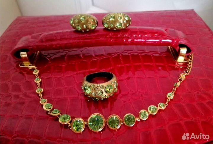 Комплект бижутерии