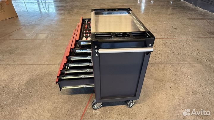 Тележка инструментальная с инструментом