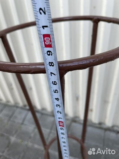 Подставка уличная для высокой вазы