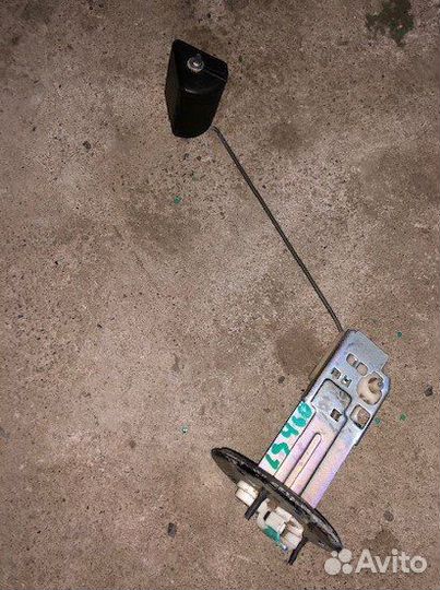 Датчик уровня топлива Lexus LS460L (XF40) IV (2006