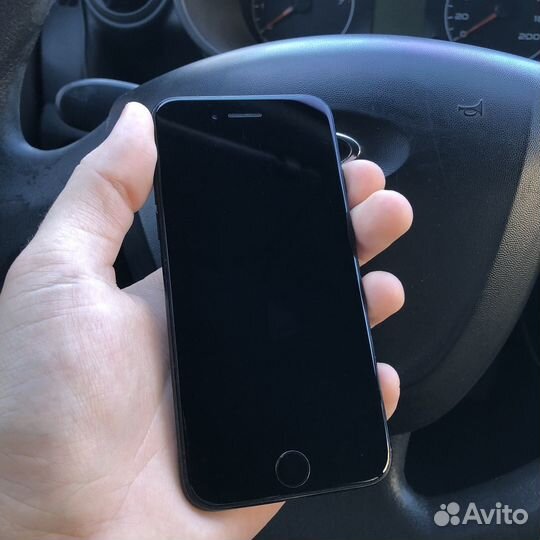 iPhone 7, 32 ГБ
