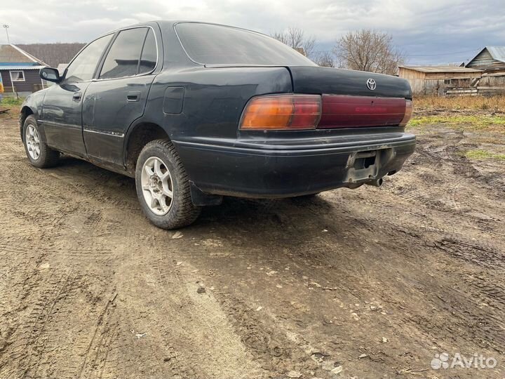Toyota Camry sv30