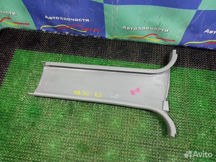 Обшивка стойки средней нижняя правая Mitsubishi L2