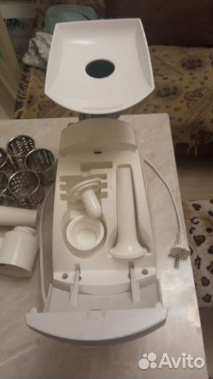 Мясорубка электрическая