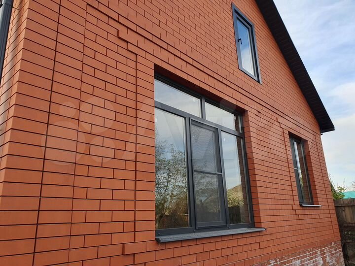 Дом 74,3 м² на участке 6 сот.