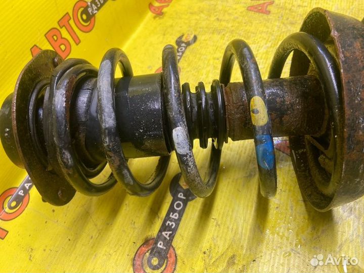 Стойка подвески передняя левая Daewoo Nexia N100