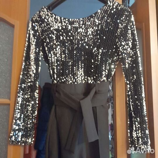 Красивый комбинезон женский