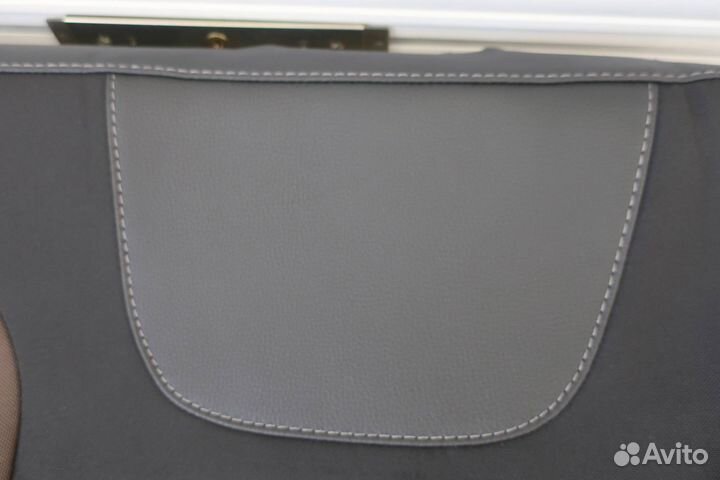 Обшивка спинки заднего сиденья левая M255KL418