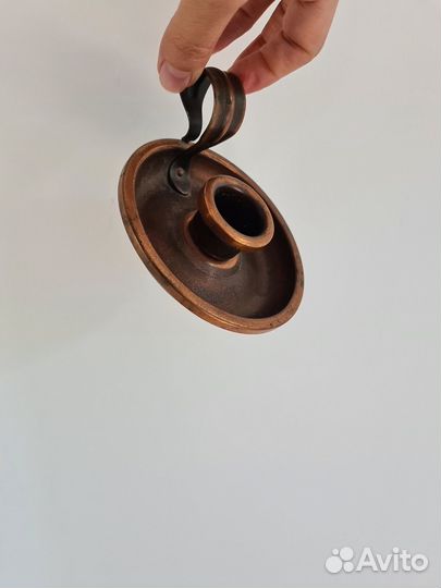 Подсвечник медный с ручкой винтаж